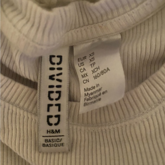 H&M white ribbed tshirt - Picture 2 of 3